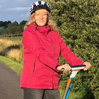 Bild "Team:claudia-640w-480w.webp"